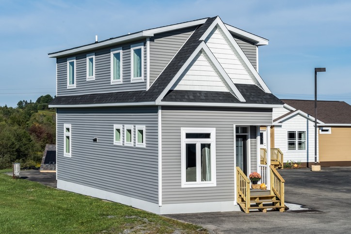 Casita 16361AM | 2-Story Home | 1 bedroom, 1.5 bathroom, 1070 sqft | Built by Cavco - Manorwood in Emlenton, PA.