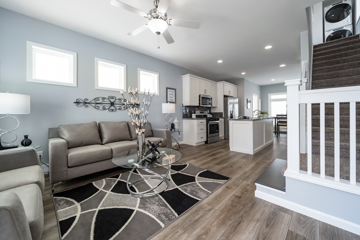 Casita 16361AM | 2-Story Home | 1 bedroom, 1.5 bathroom, 1070 sqft | Built by Cavco - Manorwood in Emlenton, PA.