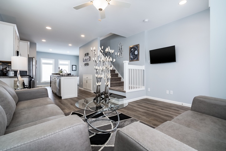 Casita 16361AM | 2-Story Home | 1 bedroom, 1.5 bathroom, 1070 sqft | Built by Cavco - Manorwood in Emlenton, PA.