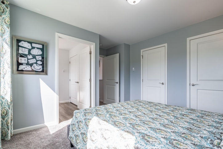 Casita 16361AM | 2-Story Home | 1 bedroom, 1.5 bathroom, 1070 sqft | Built by Cavco - Manorwood in Emlenton, PA.