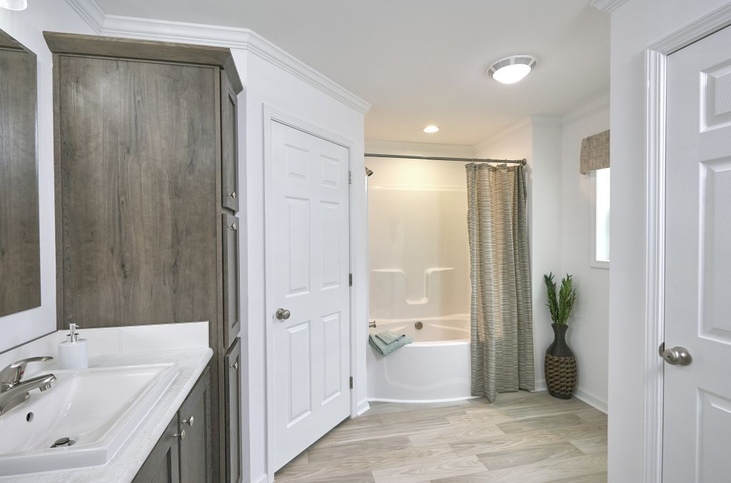 Blue Ridge Limited 2 32603B | 3 bedroom, 2 bathroom, 1800 sqft home | Built by Cavco - Crouse in Crouse, NC.