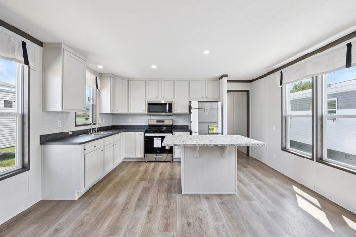Daisy | 3 bedroom, 2 bathroom, 1104 sqft home. Built by Cavco - Waco in Waco, TX. National Community house.