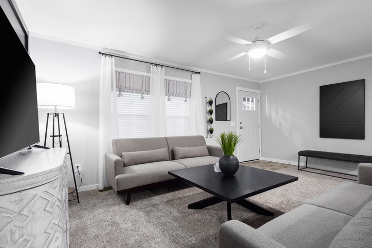 Deercreek Allure 28563A | 3 bedroom, 2 bathroom, 1493 sqft home. Built by Cavco - Shippenville in Shippenville, PA.