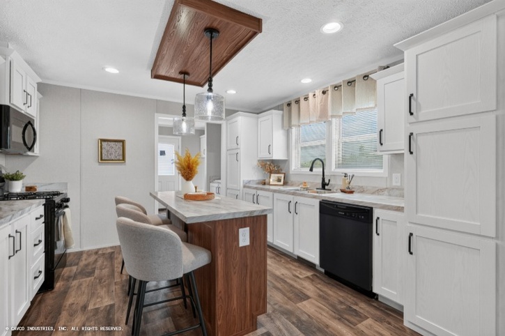Saleen 28623A | 3 bedroom, 2 bathroom, 1600 sqft home. Built by Cavco - Clarion in Shippenville, PA.