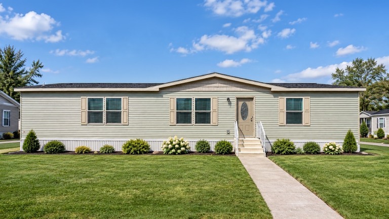 Saleen 28623A | 3 bedroom, 2 bathroom, 1600 sqft home. Built by Cavco - Clarion in Shippenville, PA.
