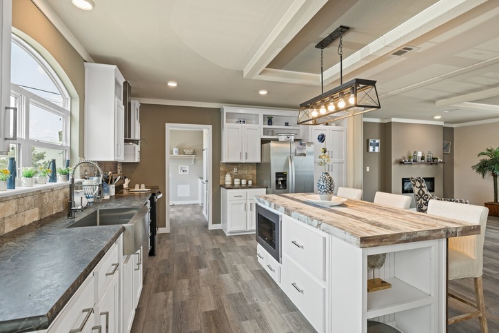 EL RANCHO - LARGEST HIDDEN PANTRY ON THE MARKET! 32644A Seguin TX