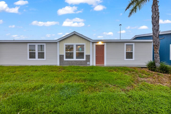 The Kennedy II | 3 bedroom, 2 bathroom, 1800 sqft home. Built by Cavco - Plant City in Plant City, FL.