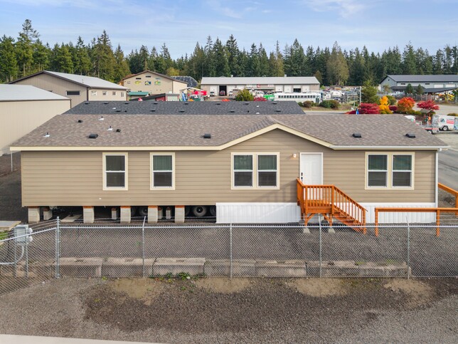 Santiam 28603C Kingston WA