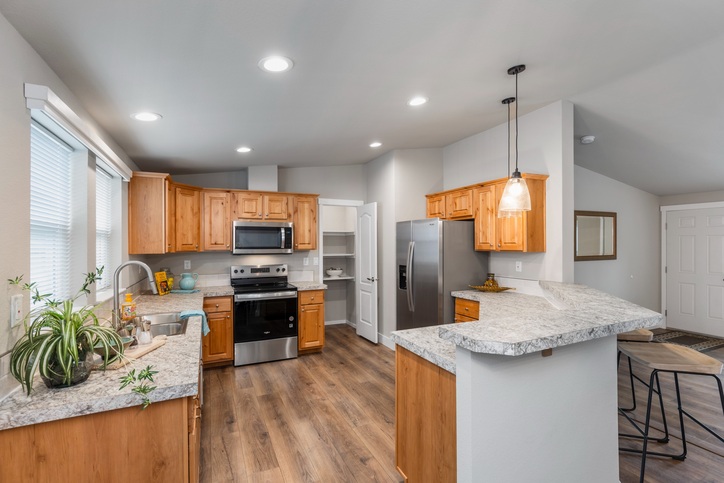 Santiam 28603C Kingston WA