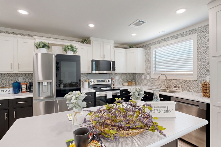 Emerald R52F Diamond Series Manufactured Home Bryan TX