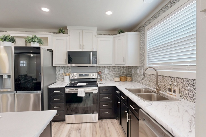 Emerald R52F Diamond Series Manufactured Home Bryan TX