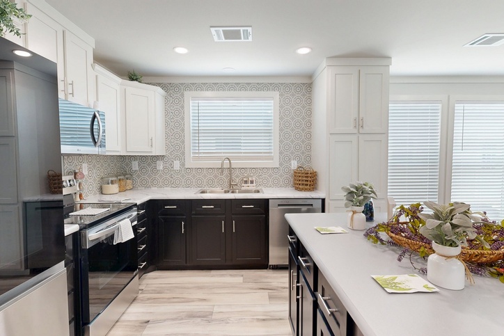 Emerald R52F Diamond Series Manufactured Home Bryan TX