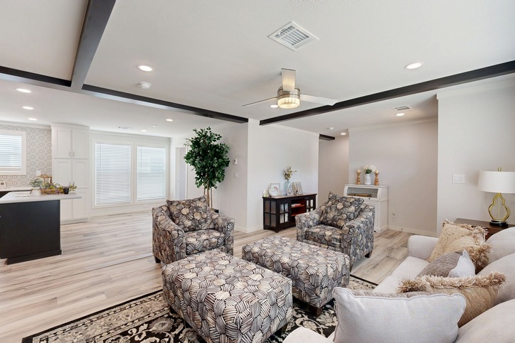 Emerald R52F Diamond Series Manufactured Home Bryan TX