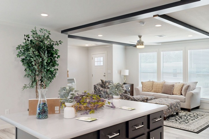 Emerald R52F Diamond Series Manufactured Home Bryan TX