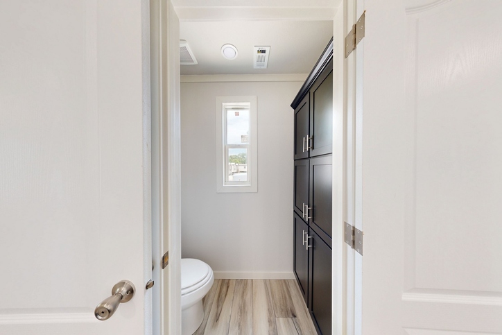 Emerald R52F Diamond Series Manufactured Home Bryan TX