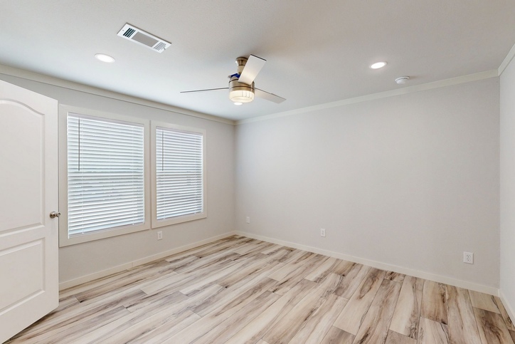 Emerald R52F Diamond Series Manufactured Home Bryan TX