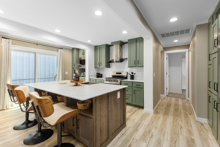 Deercreek Allure 28643E | 3 bedroom, 2 bathroom, 1707 sqft home. Built by Cavco - Shippenville in Shippenville, PA.