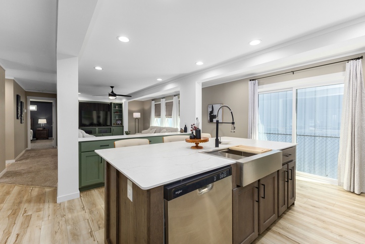 Deercreek Allure 28643E | 3 bedroom, 2 bathroom, 1707 sqft home. Built by Cavco - Shippenville in Shippenville, PA.