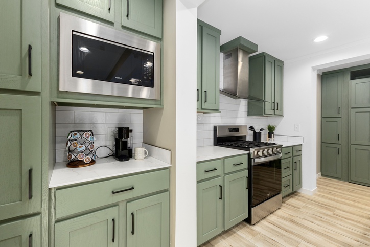 Deercreek Allure 28643E | 3 bedroom, 2 bathroom, 1707 sqft home. Built by Cavco - Shippenville in Shippenville, PA.