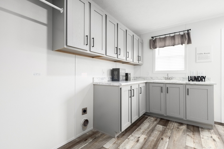 Eastland Concepts 28563E | 3 bedroom, 2 bathroom, 1453 sqft home. Built by Cavco - Shippenville in Shippenville, PA.
