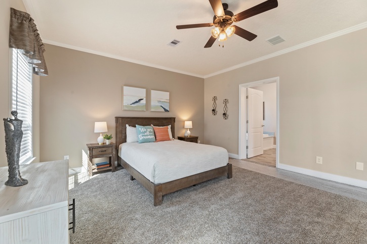 Timberview 32663E | 3 bedroom, 2 bathroom, 1958 sqft home | Built by Cavco - Moultrie in Moultrie, GA.