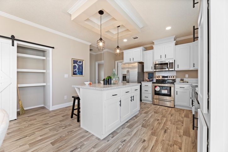 Timberview 32663E | 3 bedroom, 2 bathroom, 1958 sqft home | Built by Cavco - Moultrie in Moultrie, GA.