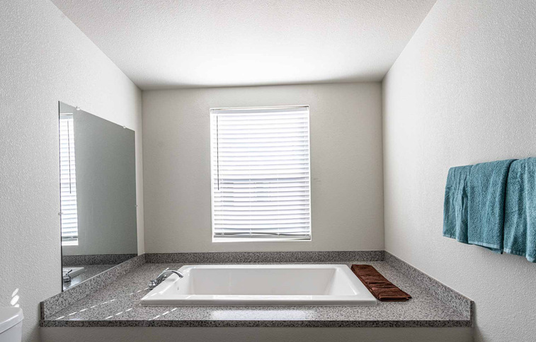 Canyon Lake 28563G | 3 bedroom, 2 bathroom, 1445 sqft home | Built by Cavco - Riverside in Riverside, CA.