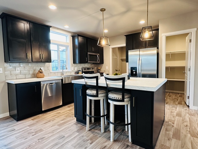 Quartzville 28583F Woodburn OR
