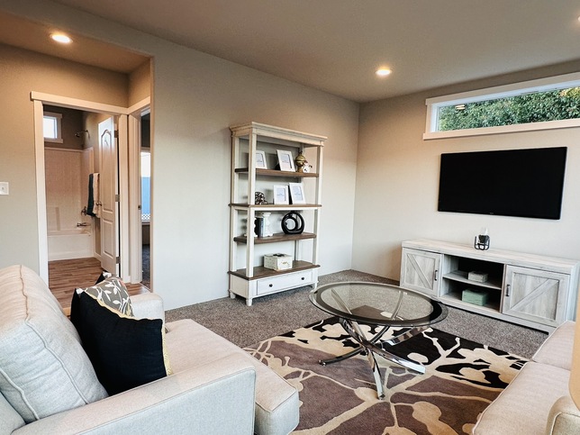 Quartzville 28583F Woodburn OR