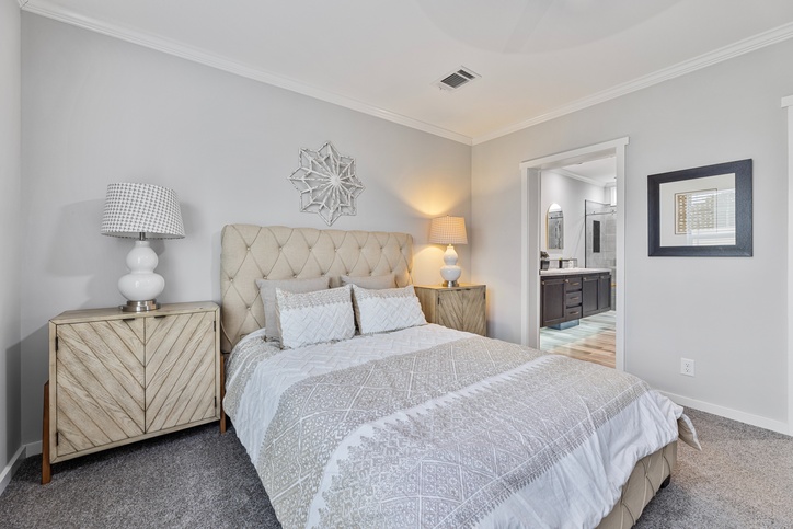 Paxton 30523B | 3 bedroom, 2 bathroom, 1560 sqft home. Built by Cavco - Plant City in Plant City, FL.