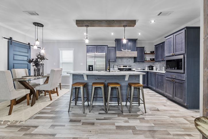 Paxton 30523B | 3 bedroom, 2 bathroom, 1560 sqft home. Built by Cavco - Plant City in Plant City, FL.