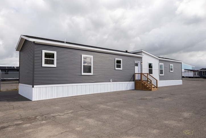 Westlake Single 14763A | 3 bedroom, 2 bathroom, 1013 sqft home | Built by Cavco - Dorchester in Dorchester, WI.