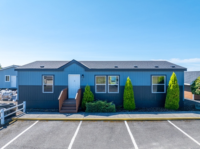 Pure 28483U | 3 bedroom, 2 bathroom, 1280 sqft home. Built by Cavco - Woodburn in Woodburn, OR.