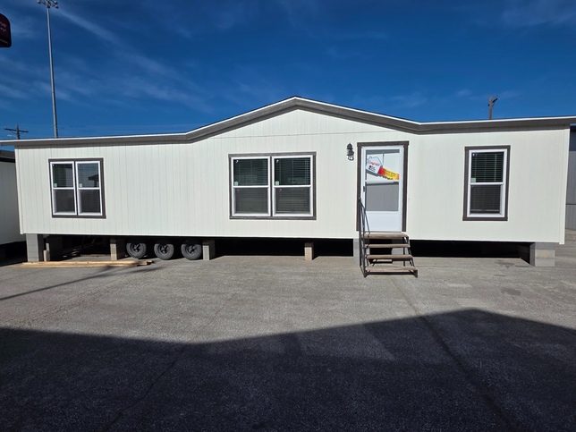 THIS PRICE WON'T LAST LONG - ONLY 1 LEFT!! 28483P New Braunfels TX