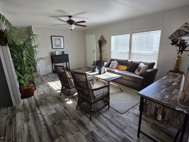 THIS PRICE WON'T LAST LONG - ONLY 1 LEFT!! 28483P New Braunfels TX