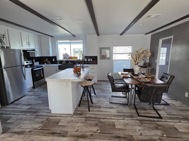 THIS PRICE WON'T LAST LONG - ONLY 1 LEFT!! 28483P New Braunfels TX