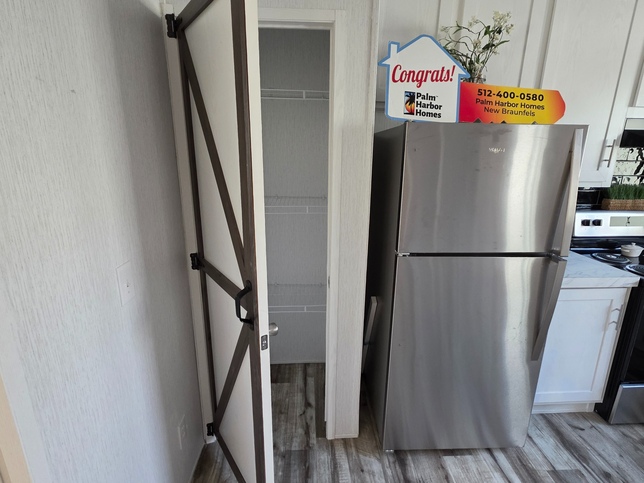 THIS PRICE WON'T LAST LONG - ONLY 1 LEFT!! 28483P New Braunfels TX