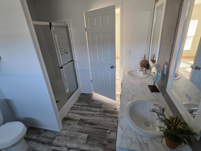 THIS PRICE WON'T LAST LONG - ONLY 1 LEFT!! 28483P New Braunfels TX