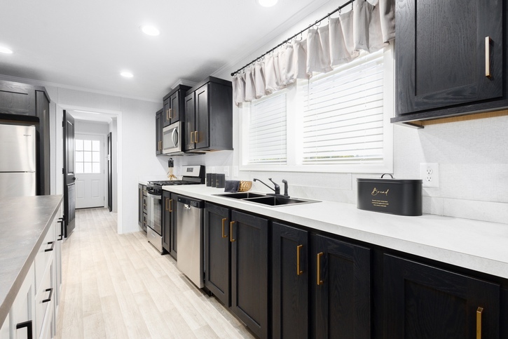 Eastland Concepts 28683A | 3 bedroom, 2 bathroom, 1813 sqft home. Built by Cavco - Shippenville in Shippenville, PA.