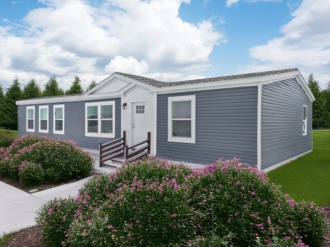 Big Beam House | 3 bedroom, 2 bathroom, 1980 sqft home. Built by Cavco - Lafayette in Lafayette, TN