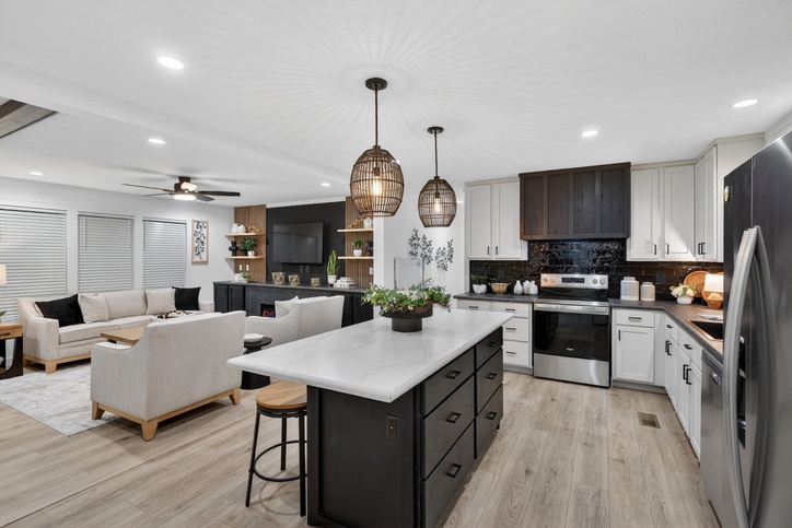 Aura 28644N | 4 bedroom, 3 bathroom, 1410 sqft home. Nationally built product. Built by Cavco - Lafayette in Lafayette, TN.