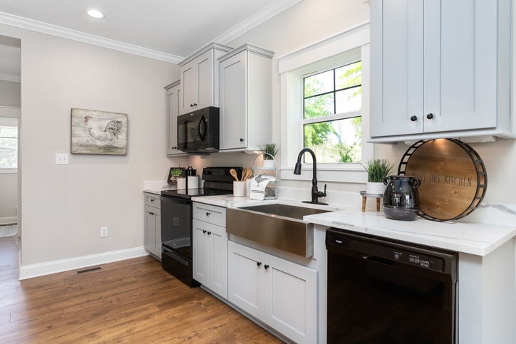 Farmhouse I | 3 bedroom, 2.5 bathroom, 1848 sqft home | Built by Cavco - Martinsville in Martinsville, VA.