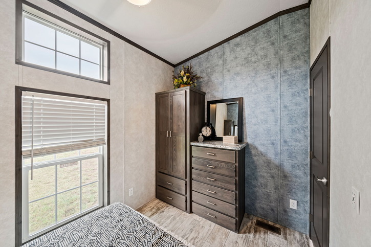 Country Manor Canadian 148033 Park Model | 2 bedroom, 1 bathroom, 538 sqft home. Built by Cavco - Nappanee in Nappanee, IN.