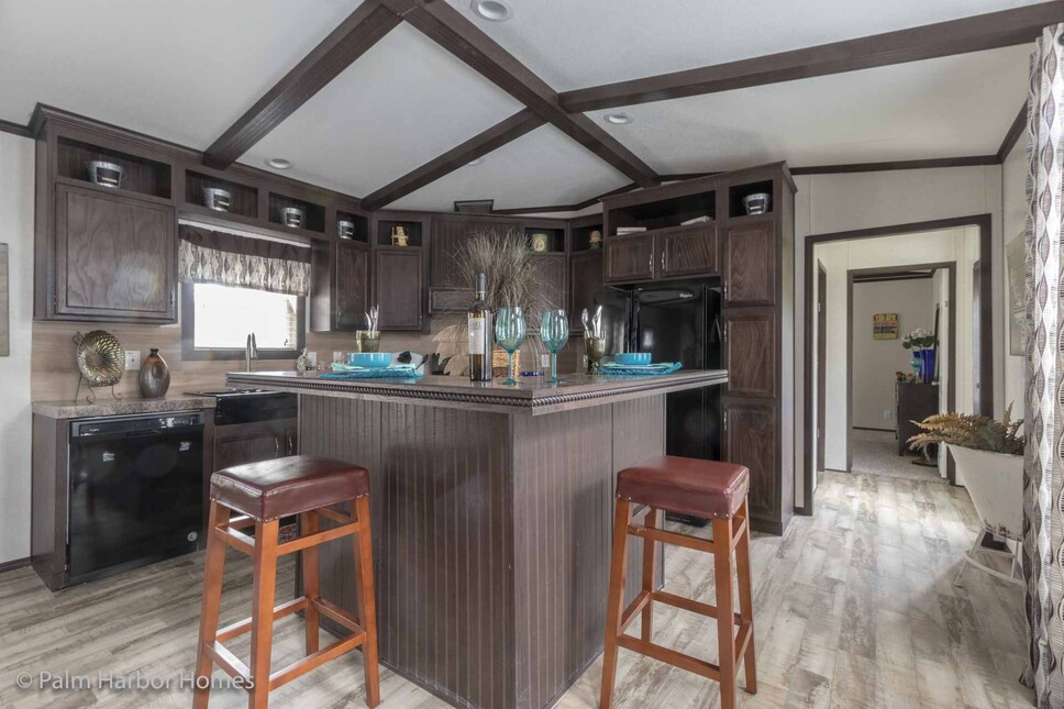 Fleetwood Pinnacle Singlewide 16x76  1,178 Sqft
Beautifully Crafted 3Bd/2Ba Family Ranch Home