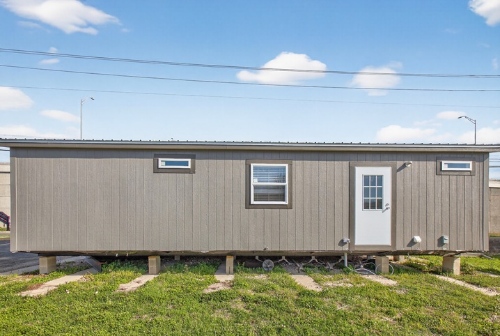 Verde Ranch - Priced like a Single Wide but it's a double wide!! 28403N Elmendorf TX