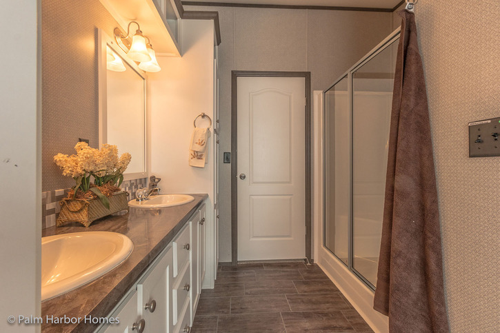 Arlington 30483A | 3 bedroom, 2 bathroom, 1440 sqft home | Built by Cavco - Fort Worth in Fort Worth, TX.