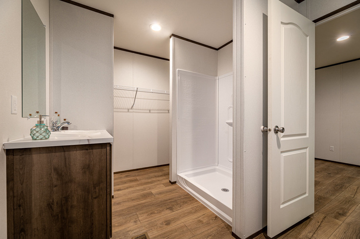 Phoenix 16663A | 3 bedroom, 2 bathroom, 1056 sqft home | Built by Cavco - Hamlet in Hamlet, NC.