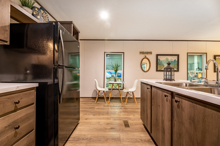 Phoenix 16663A | 3 bedroom, 2 bathroom, 1056 sqft home | Built by Cavco - Hamlet in Hamlet, NC.