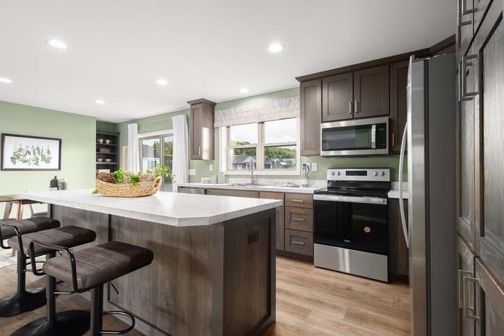Limited 28603DM | 3 bedroom, 2 bathroom, 1640 sqft home. Built by Cavco - Manorwood in Emlenton, PA.