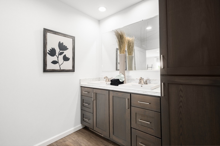 Limited 28603DM | 3 bedroom, 2 bathroom, 1640 sqft home. Built by Cavco - Manorwood in Emlenton, PA.